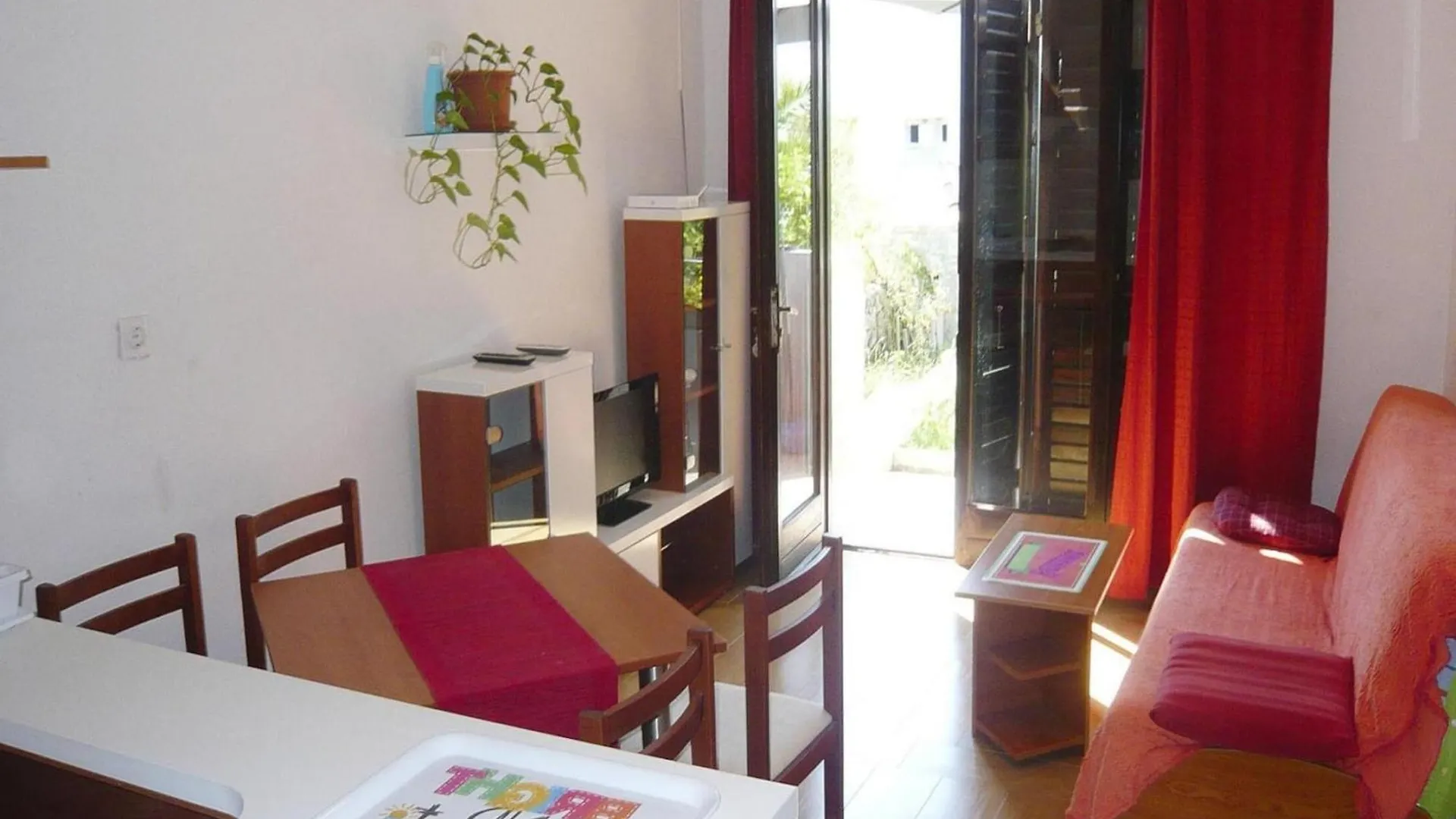 Holiday home Bungalow Zoran, Starigrad Paklenica